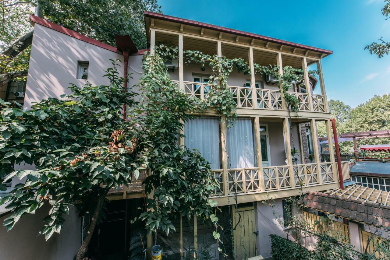 Atoneli Apartment Hotel Tbilisi Exterior photo