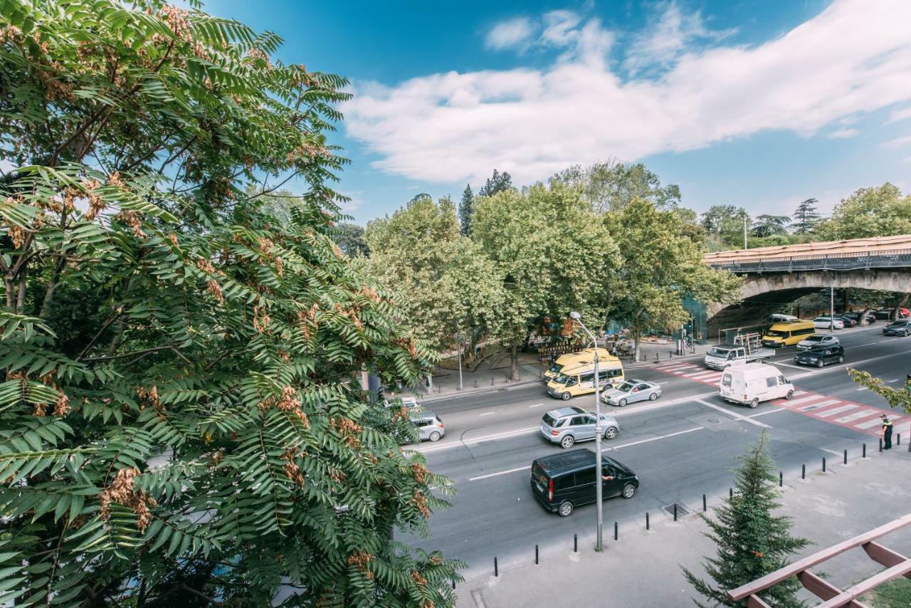 Atoneli Apartment Hotel Tbilisi Exterior photo